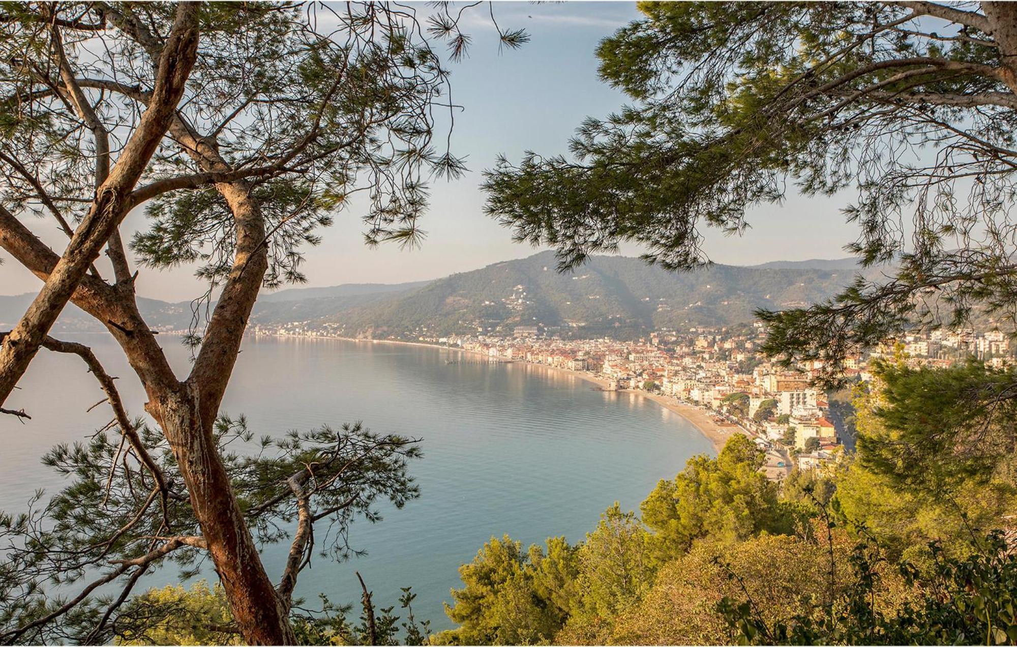 Gorgeous Apartment In Andora With House Sea View Exterior photo